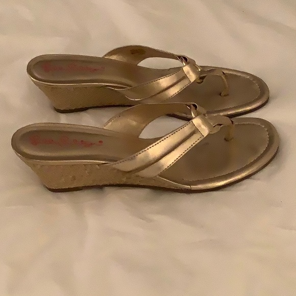 Lilly Pulitzer Gold Sandals 7.5 Med - Picture 3 of 6